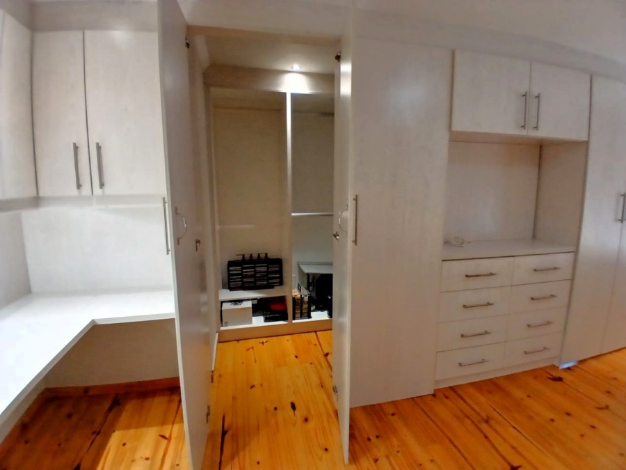 7 Bedroom Property for Sale in Langgewacht Western Cape